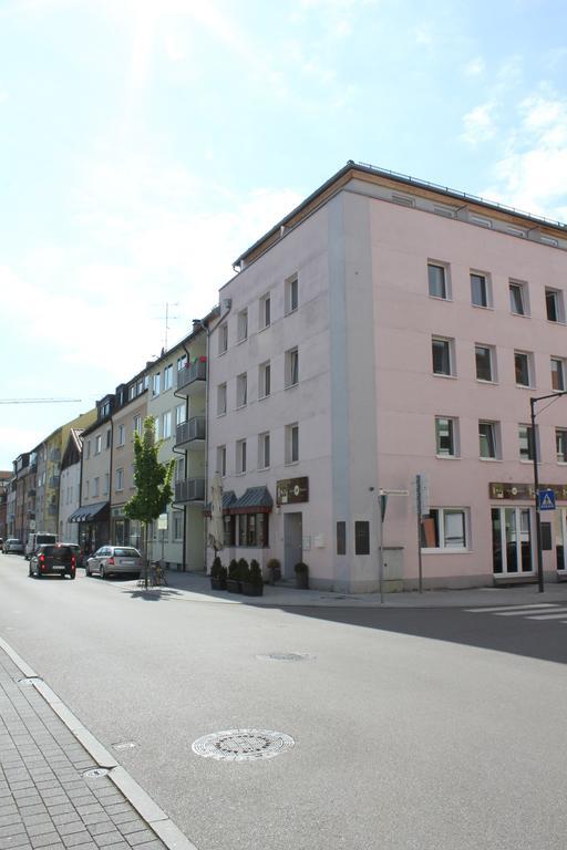Mitte24 Neu-Ulm Exterior foto